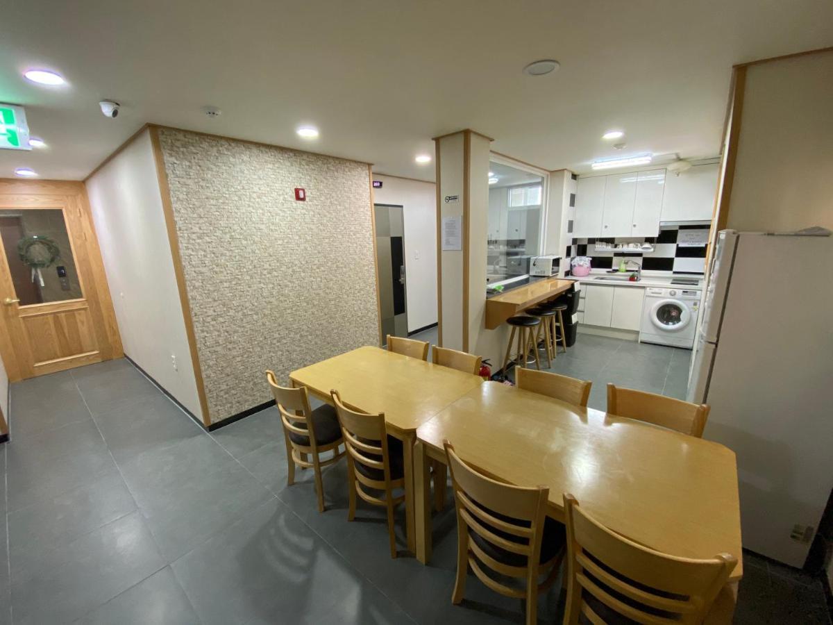 Seogwipo Dongwon Hotel Bagian luar foto