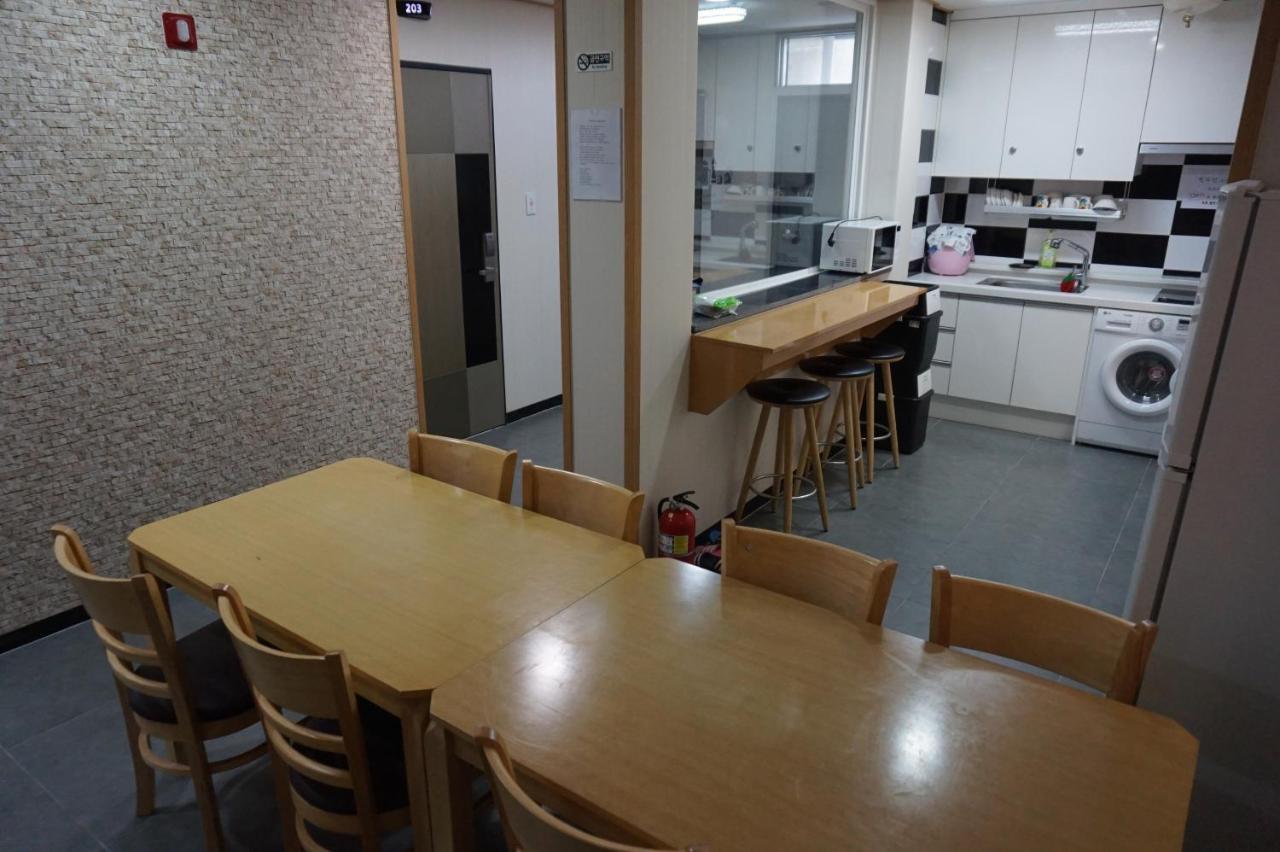 Seogwipo Dongwon Hotel Bagian luar foto